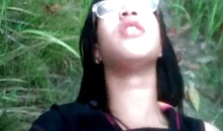 Aletta implora video sex orientali per il cazzo