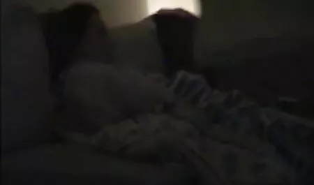 Il ragazzo AB in berretto da AB in corpo e гольфах film amatoriali sex