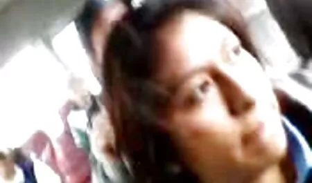 Ragazza video sex italiani cazzo sul tappeto per lo Yoga