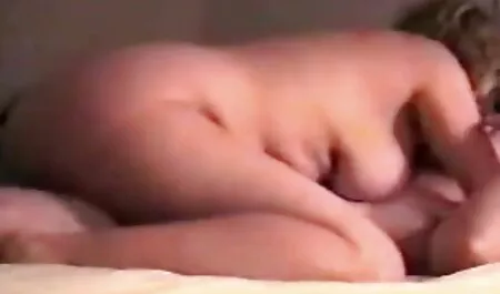 Carino vicino di casa ha deciso di filme secsi gratis iniziare la conoscenza con il sesso