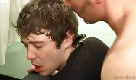 Giovani vergini masturba la sua figa e anale video sex italiani 。