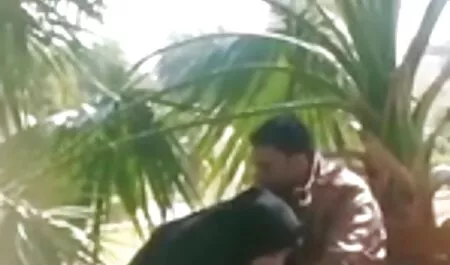 Giovane Vecchio disposto a indulgere in lei micio e bocca grab Riser più vecchio uomini video sex casalinghi