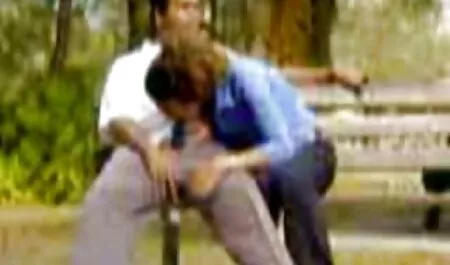 Brunetta in bianco ghette lecca cunt Di immediate fidanzata su il divano video nonne sex