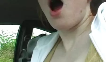 Разносчицу Pizza in video erotici x donne un berretto da baseball violentata da un uomo in accappatoio