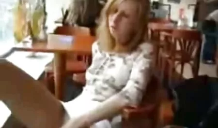 Bionda studente ha film sexx gratis Macchina del sesso sul pavimento e testato il suo