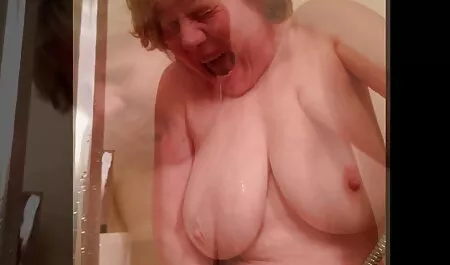 Gli uomini mettere i loro video amatoriali sexy gratis due un grosso cazzo Nell'ano 。