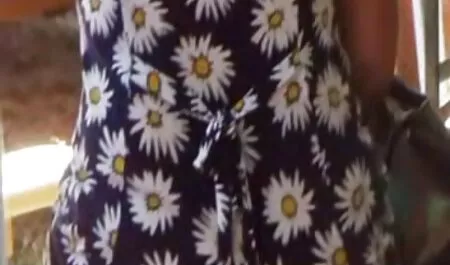 Fragile blonda bottino cap off xxx massaggio per il grande cazzo