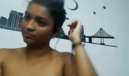 Uomo забрызгал cum culo ragazza in video sex orientali collant