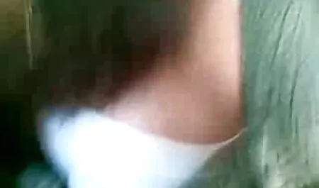 Fatti in casa Gangbang con un sottile bionda filme sexi ro