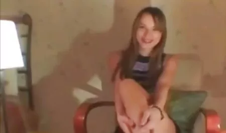 L'allattamento al seno con i capelli poze cu fete frumoase xxx bianchi gab si è dato in un punto, il giovane ragazzo