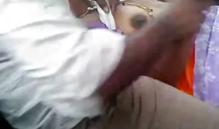 Giovani ragazze donne sexi video gratis leccare ogni altri Garrison caps e cazzo con la barba ragazzo in punto