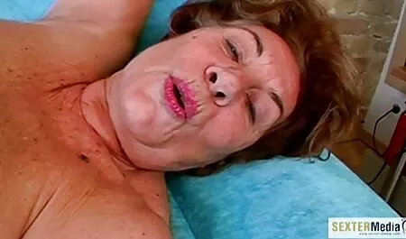 Lass inserts Dildo in video sex gratis con animali anale attraverso il buco in Il nero Losiny
