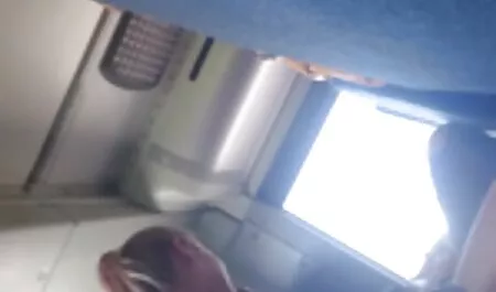 Cartone animato porno con una bionda nella vasca da bagno video sex donna