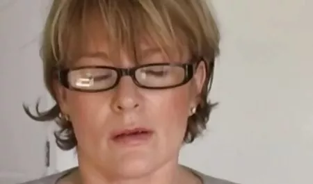 Mommy con grande tette scopata Negro con spesso cazzo in il vivente stanza di lei grase care se fut bine casa