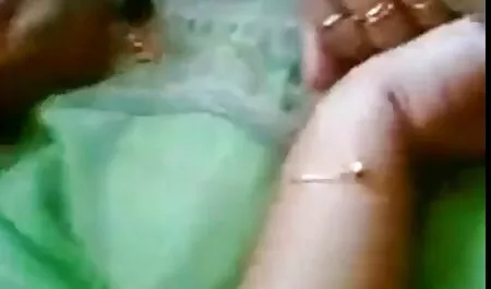 Lesbiche lecca video amatoriali sex fidanzata capezzolo