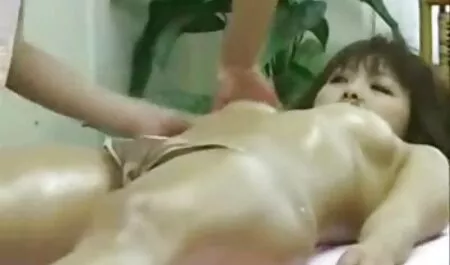 Asiatico futai filmat ascuns ragazza marche fidanzato Gola profonda e adds un Dildo in micio