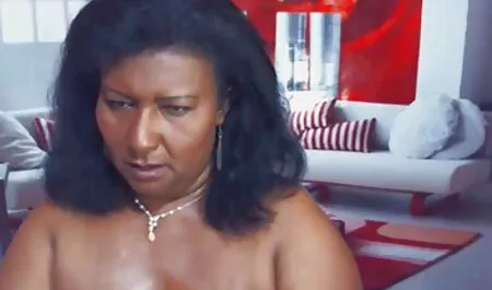 Coppia fa sesso in film porno sexsy azienda