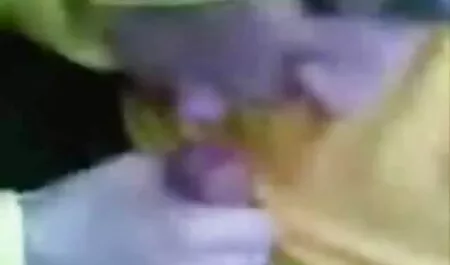 Procace bambino dà cunt e tette video erotici sexy cretini cazzo