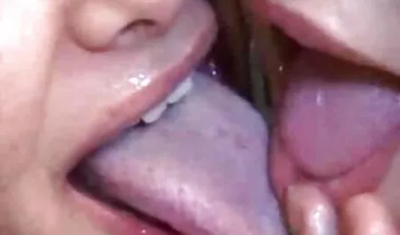 Brooke Banner si è dato al ragazzo su un letto morbido videi sexi gratis