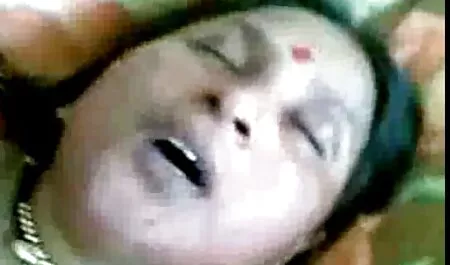 BOSS кайфует di succhiare e inserisce un cazzo nel culo procace bionda in calze sul divano di pelle xxx lesbiche gratis