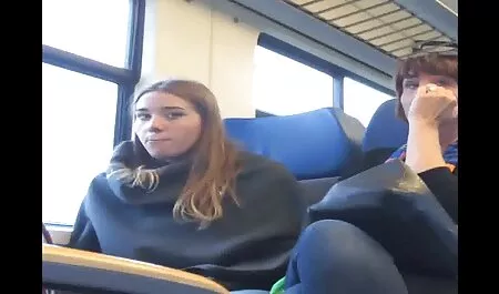 Ружую come filme sexi ro una donna con piccoli seni uomo seduto sul suo grosso cazzo