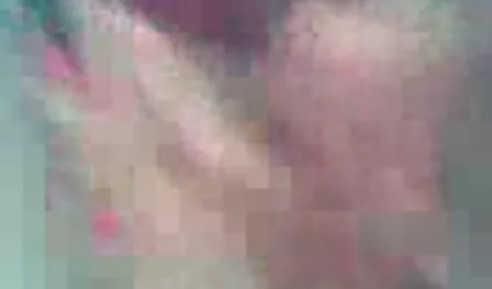 Completa bionda prende porno masina abito nero e grandi tette brilla