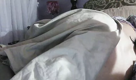 Bionda in calze кайфует film cu sexi di un membro nel culo